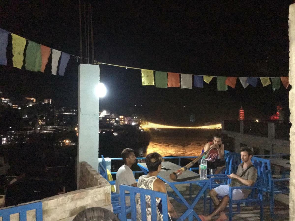 Хостел Skyard Rishikesh, Laxman Jhula Экстерьер фото